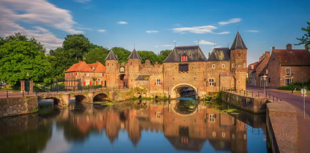 Visuel voyage slow et bas carbone en Scandinavie - Vue de Amersfoort