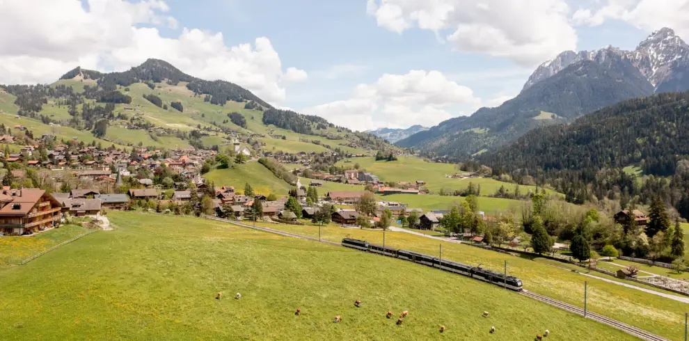 Boucle itinérante slow et bas carbone en Suisse - Vue du train Golden Panoramic